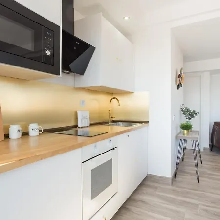 Apartamento Magnifico ático Terraza Con Vistas 2hab Ac *