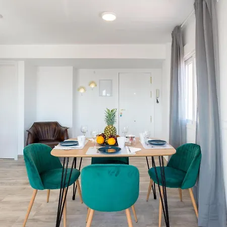 Apartamento Magnifico ático Terraza Con Vistas 2hab Ac *